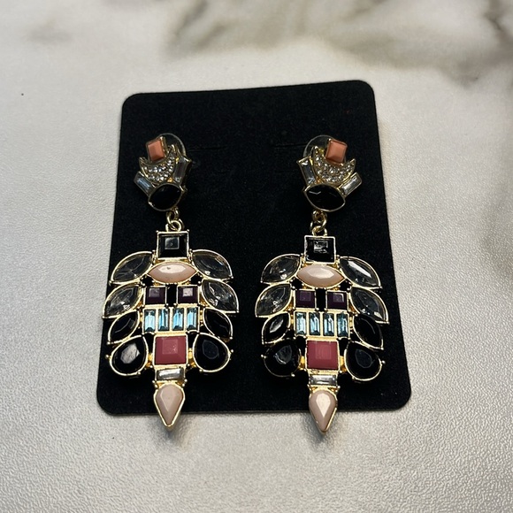 Artistic Gem Earrings - Green - Picture 4 of 8